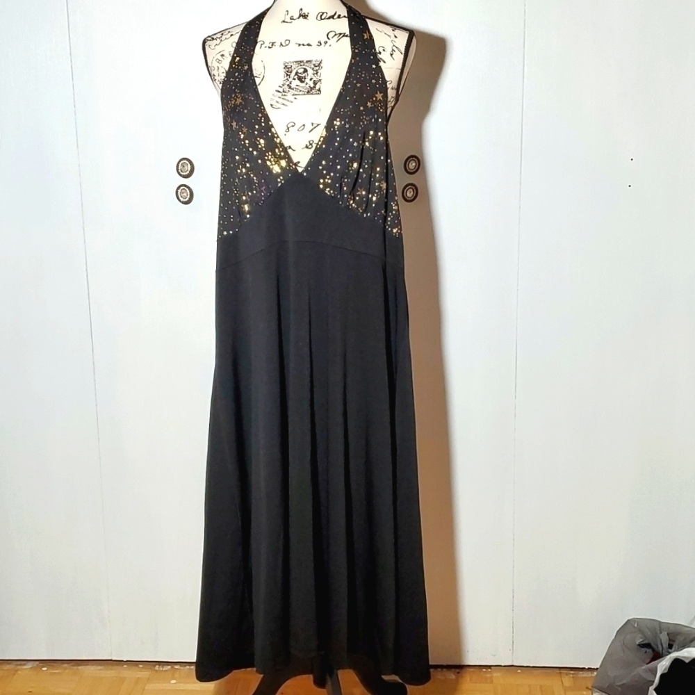 Womens Black & Gold Halter Style MAXI Dress Sz.XXL